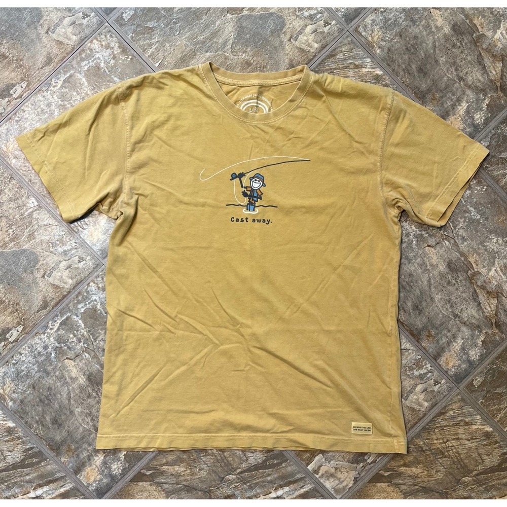 Life is Good T-Shirt Mens Medium Yellow Cast Away Fishing Graphic Tee